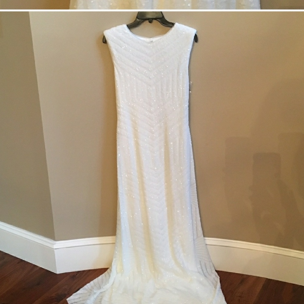 Vera Wang Sequined Back Cutout Gown - Picture 6 of 8